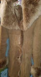 Дубленка, новая (3 фото из 9)