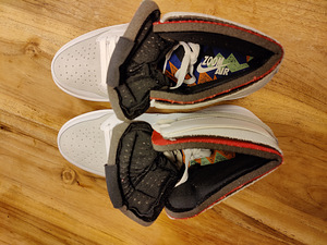 Air Jordan 1 High Zoom Comfort Hare EU 43 (7 foto / 10)