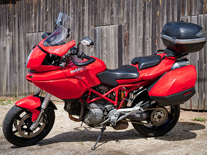 Ducati Multistrada 1100 (2 фото из 9)