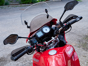 Ducati Multistrada 1100 (4 фото из 9)