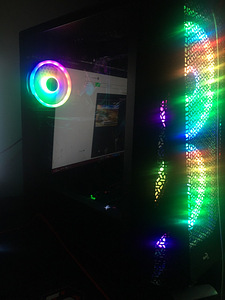 Müün AeroCool "AirHawk Duo" korpuse (1 foto / 1)