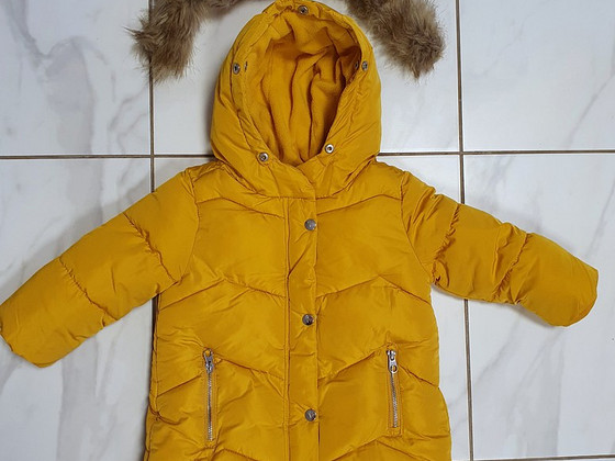 Зимняя куртка для девочки Zara 98