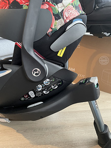 Оправа cybex Priam 4-в-1 из розового золота (+ база изофикс) (4 фото из 8)