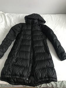 Продам пуховое пальто The North S (1 фото из 5)