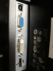 2x 24 tolli HP monitori (2 foto / 3)
