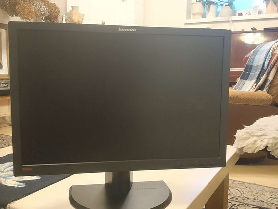 Lenovo Thinkvision L2440PWC