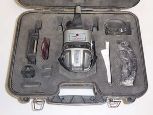 Multilinienlaser XM550 (LP618) + kohver + ostik (3 foto / 6)