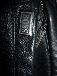 Nahktagi Hugo Boss (1 foto / 5)