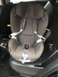Автокресло CYBEX Sirona Z i-Size + база CYBEX Base Z (2 фото из 8)