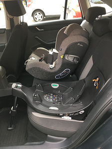 Автокресло CYBEX Sirona Z i-Size + база CYBEX Base Z (4 фото из 8)
