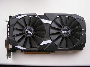 Видеокарта ASUS RX580-O4G (1 фото из 3)