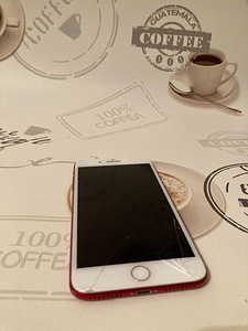 Продам IPhone 7 PLUS (2 фото из 7)