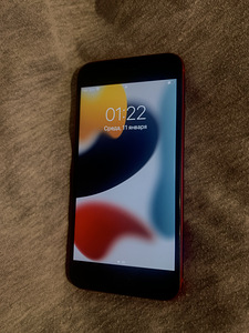 iPhone SE 2020 64gb (1 foto / 4)