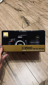 Зеркальная камера НИКОН Д3500 (2 фото из 7)