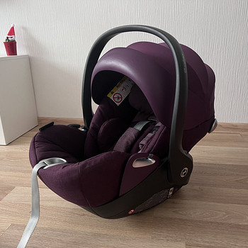 Cybex Platinum на базе изофикс