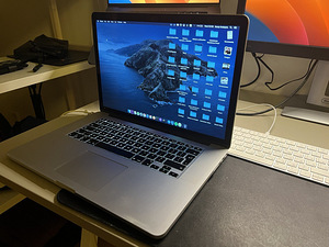 Macbook Pro 15' 16GB Ram, 256 SSD, Mid 2015. No damages. (3 foto / 5)