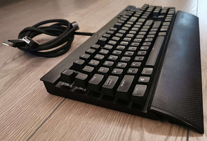 Corsair Gaming K70 LUX RGB keyboard / klaviatuur (4 foto / 8)