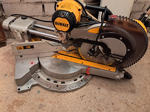 Dewalt (2 фото из 2)