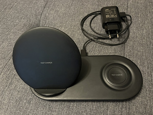 Samsung wireless charger (1 foto / 1)