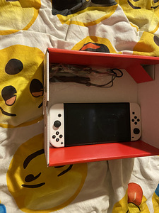 Müüa Nintendo Switch Oled 64 GB, pragude/kriimudeta (3 foto / 4)