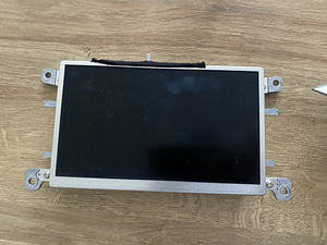 Originaal Audi Multimeedia + Armatuurlaua plast (1 foto / 5)