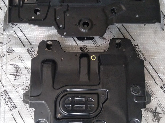 Toyota Land Cruiser 150 5140560230 5145060050 5145060061