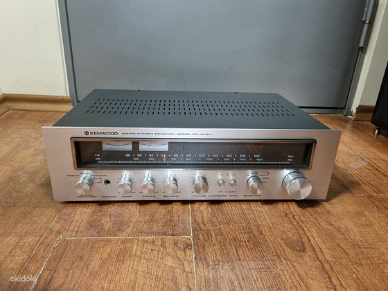Kenwood KR-3090 AM/FM Stereo Receiver