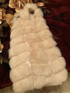 Меховой жилет. Karusnahast vest (8 фото из 8)