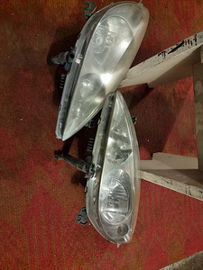Esi ja taga Tuled Peugeot 307 2005a heas korras (2 foto / 2)