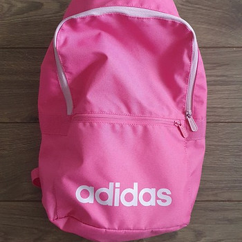 Adidase seljakott