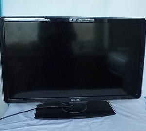 ЖК-телевизор Philips 32PFL7694H/12 (1 фото из 6)