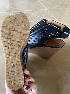 Marc by marc Jacobs размер 40,5 (3 фото из 4)