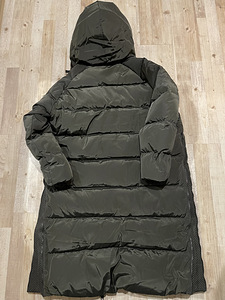 Новый женский пуховик Peak Performance Stella (2 фото из 9)