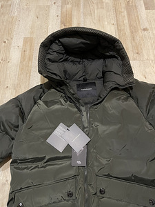 Новый женский пуховик Peak Performance Stella (3 фото из 9)