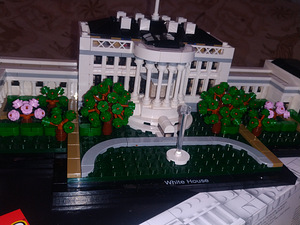 LEGO 21054 WHITE HOUSE (2 foto / 7)