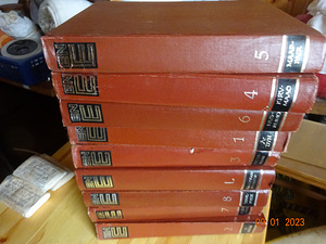 Лишние книги (3 фото из 5)