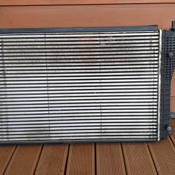 VW Golf VI интеркулер