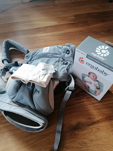 Ergo Baby kandekott + beebisisu + närimiskinnitused (1 foto / 3)