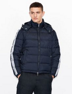 ARMANI EXCHANGE пуховик Новинка (3 фото из 3)