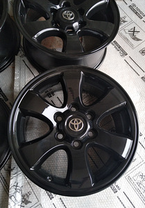 Toyota Land Cruiser Hilux 4-Runner R17 valuveljed (2 foto / 7)
