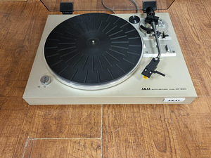 Akai AP-B20 Auto Return Turntable (3 foto / 6)