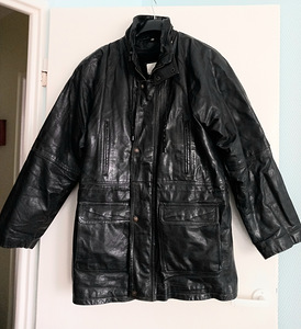 Polsterdatud nahkjakk XL (3 foto / 10)