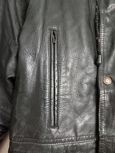 Polsterdatud nahkjakk XL (4 foto / 10)