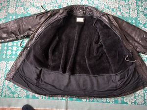 Polsterdatud nahkjakk XL (10 foto / 10)