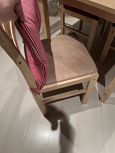 TV alus, laud ja toolid (3 foto / 8)