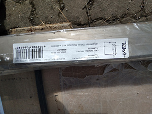 Uus. Alumiiniumprofiil plaatidele. (7 foto / 7)