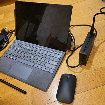 Компьютер Microsoft Surface Pro 7 + перо Surface