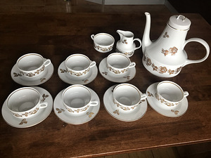 Henneberg Porzellan 1777 komplekt (1 foto / 3)