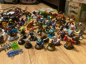 Xbox 360 Skylanders mängud ja kujud (3 foto / 3)