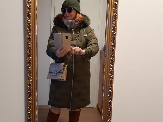 Продам пальто на размеры M-L.